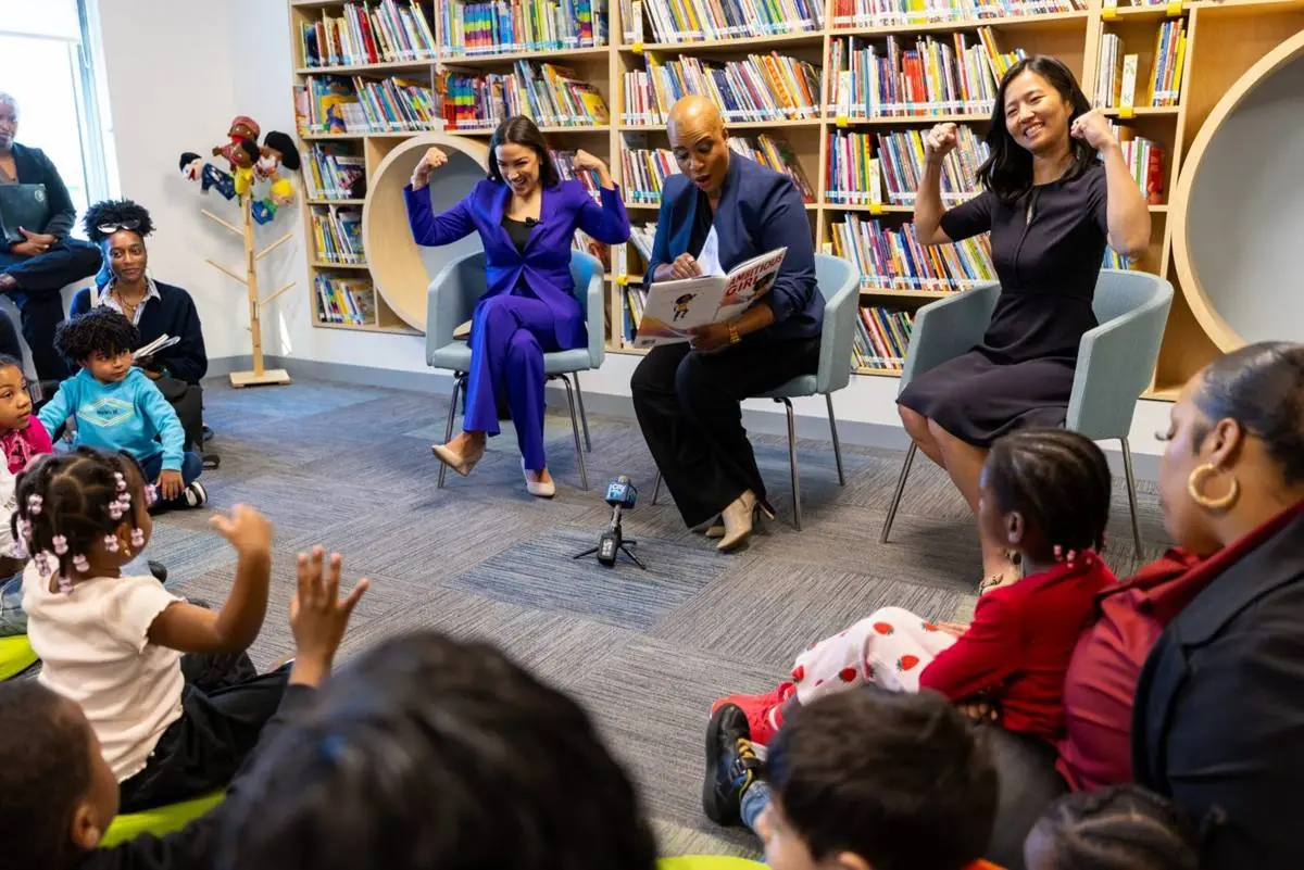 Congresswomen and Mayor Hold Classroom Visit and Roundtable Discussion at Horizons for Homeless Children